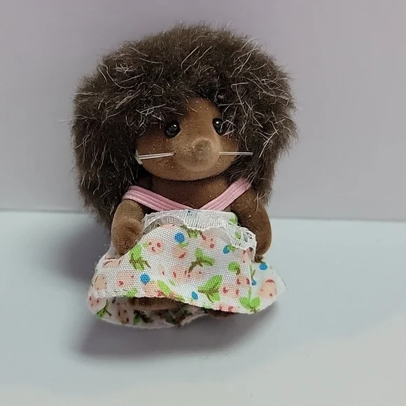 Vintage Sylvanian Families HEDGEHOG Calico Critter - Picture 1 of 2